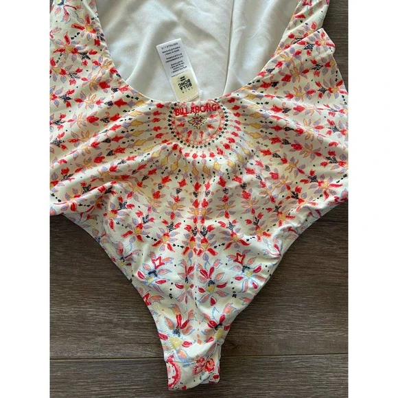 ❌ SOLD ❌ Billabong Paisley Paradise One Piece Swimsuit - Picture 6 of 7
